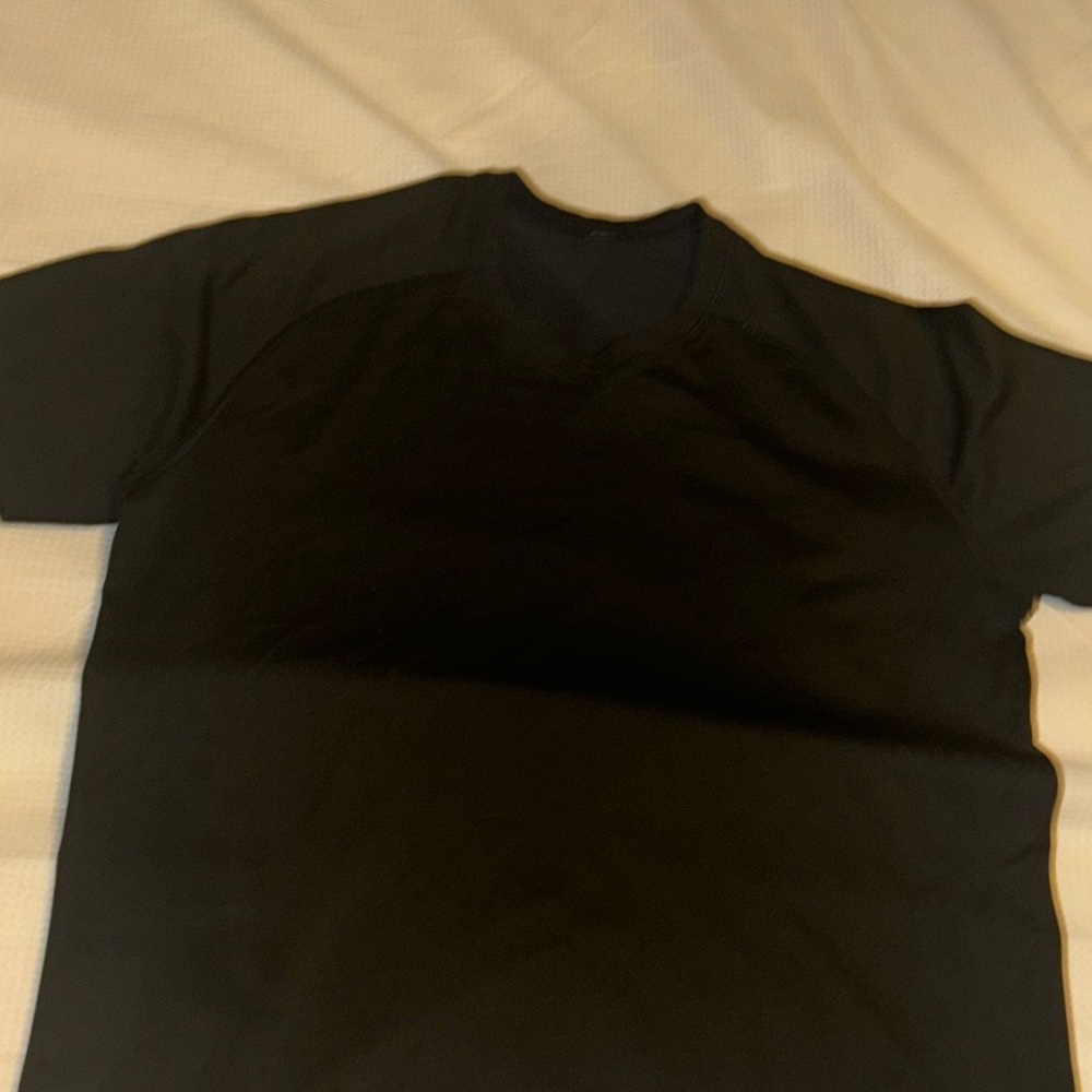 Lululemon v neck workout shirt large black